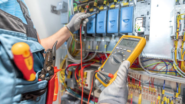 Best 24-Hour Electrician  in Lake In The Hls, IL